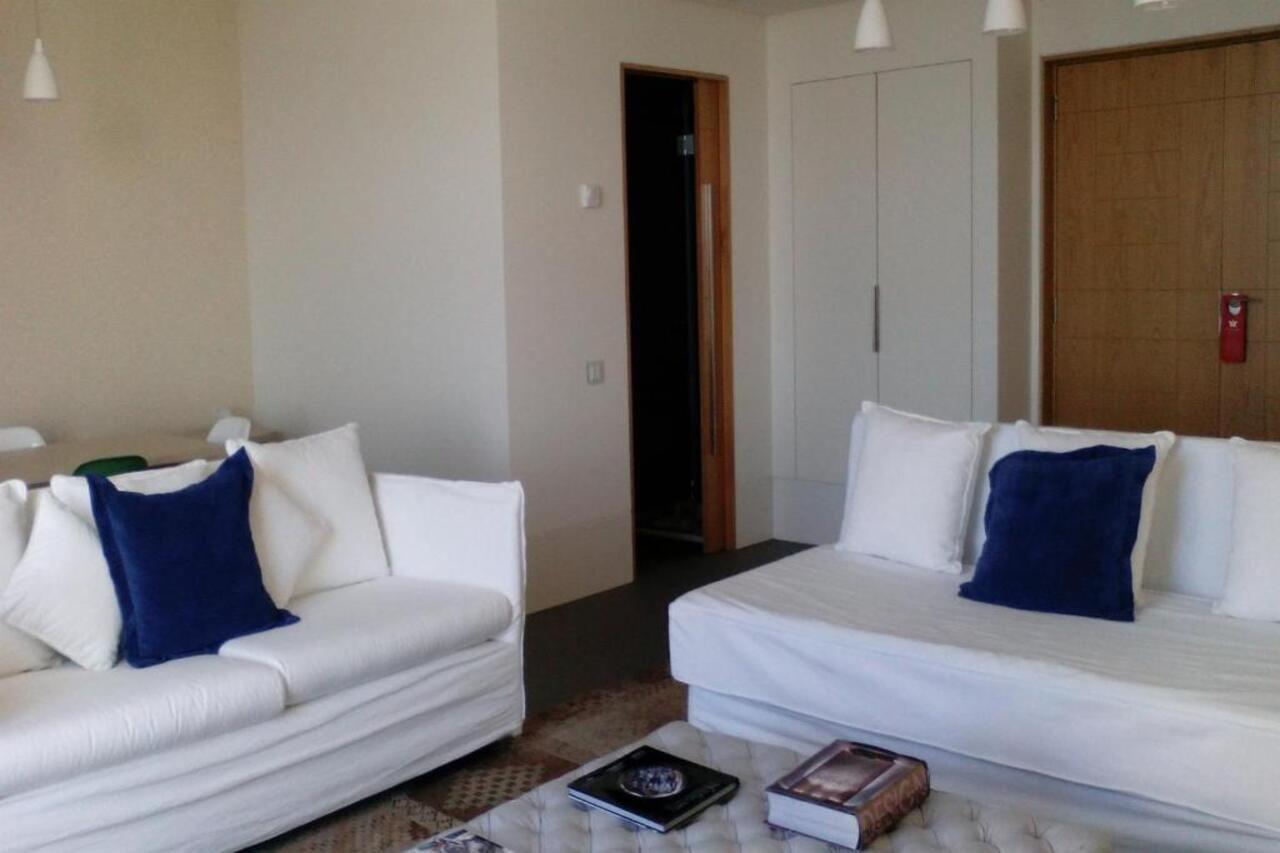 Evolutee Hotel Obidos Exterior photo A living room at the hotel