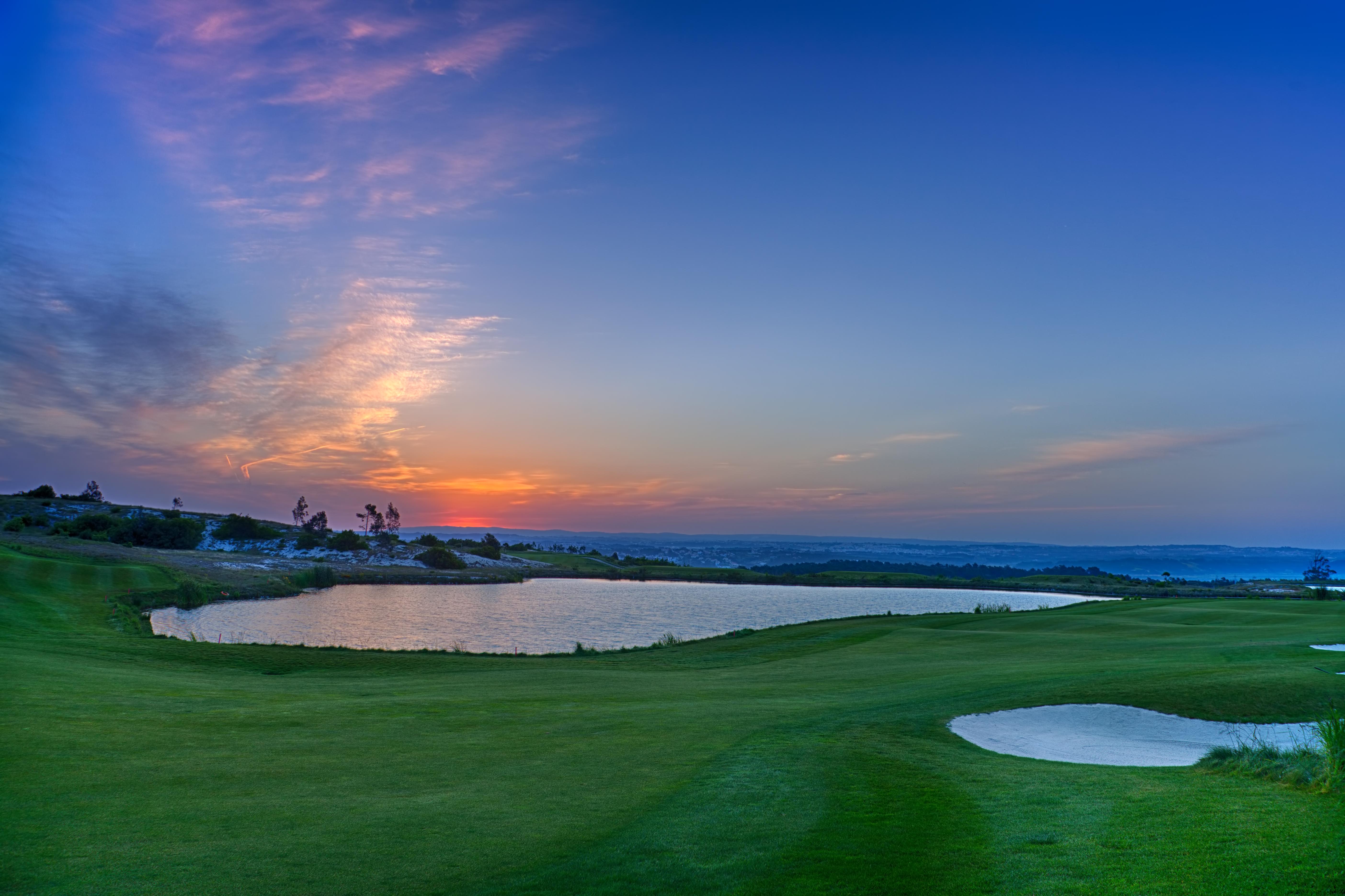 Evolutee Hotel Obidos Exterior photo Sunset at the 18th hole